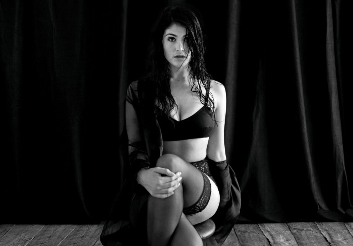 Gemma Arterton ex James Bond Girl est superbe en lingerie