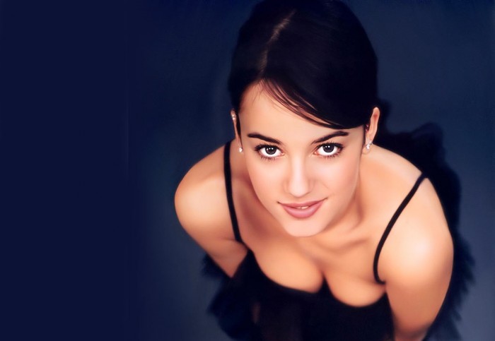 Alizée est sublime en lingerie