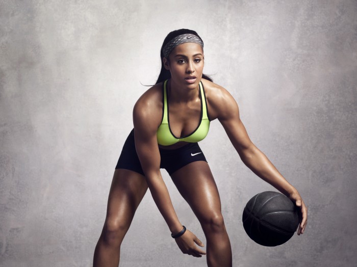 Skylar Diggins est une basketteuse sublime en maillot de bain