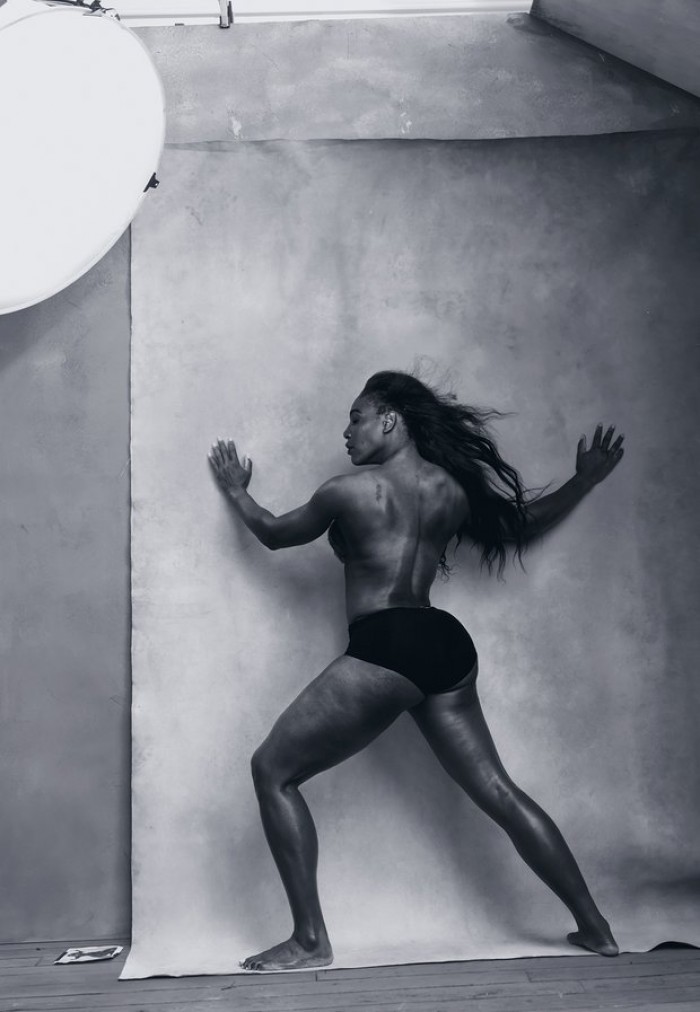 La belle Serena Williams aux formes sexy