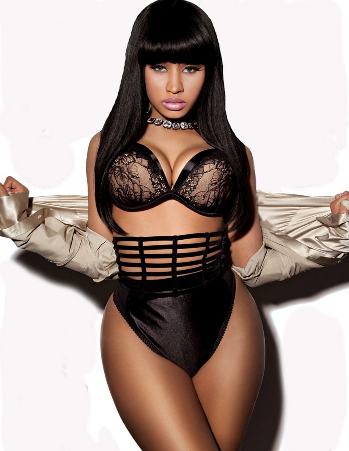 Nicki Minaj dévoile ses formes pulpeuses en lingerie