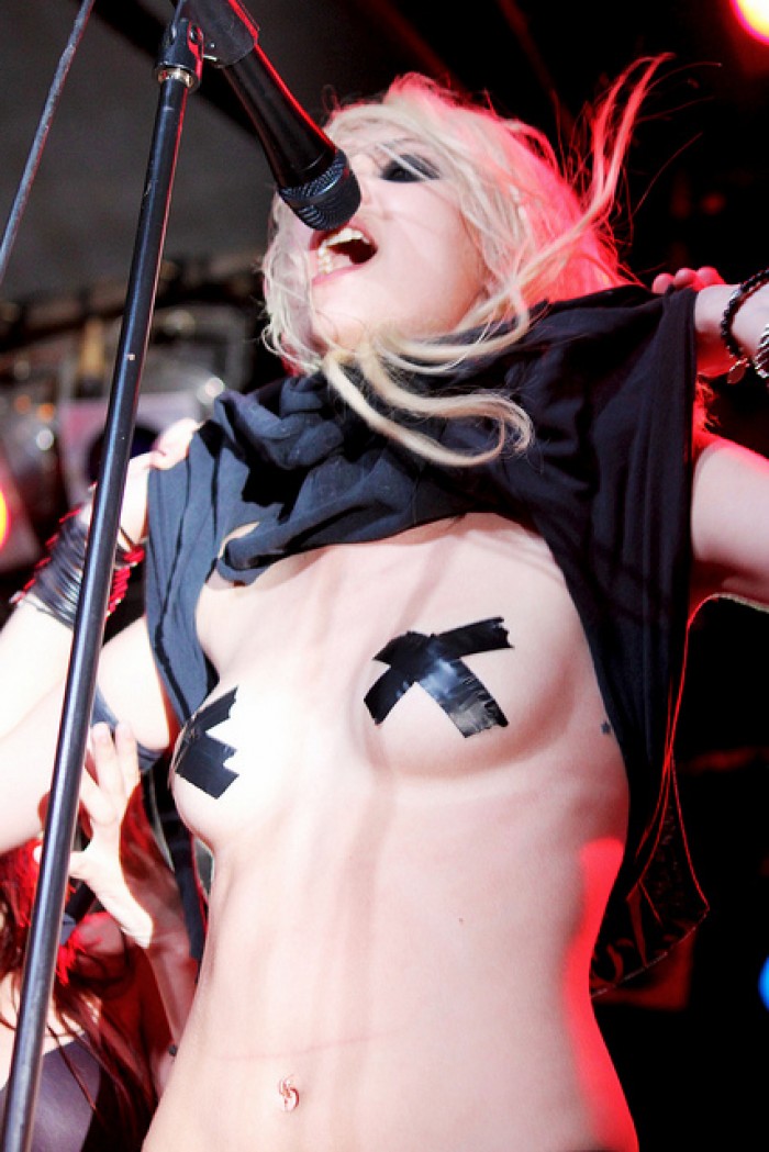 Taylor Momsen est canon en lingerie