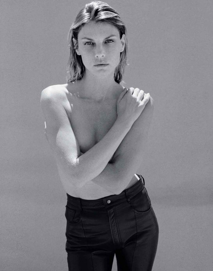 Angela Lindvall est très sexy en bikini