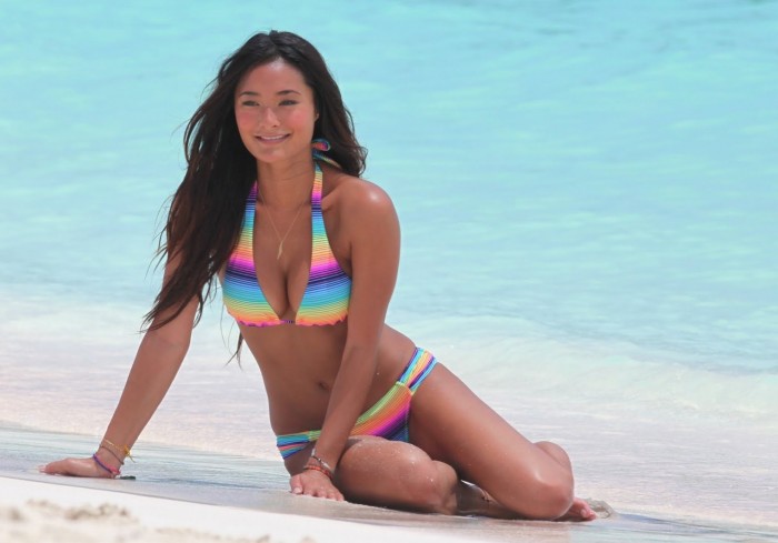 Jarah Mariano est une vraie babe en bikini