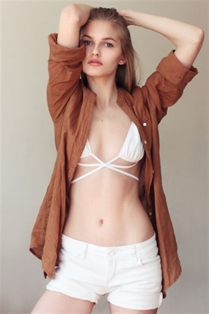 Aneta Pajak est superbe en lingerie sexy