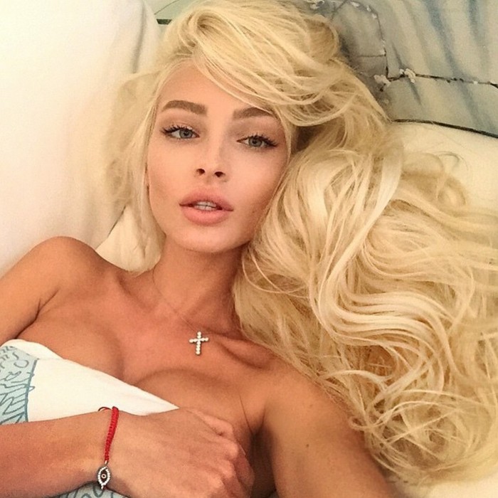 Alena Shishkova vous fera craquer en lingerie sexy